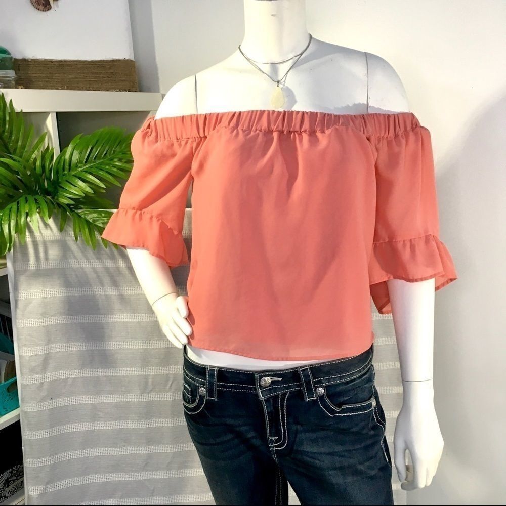 Express Ruffle off the shoulder Crop Top Size XS - Picture 3 of 10